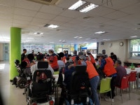 사랑의 사다리 밴드, 행복한우리복지관 통닭봉사