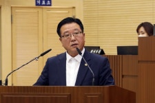 [긴급현안질문] 세종시의회 김학서 의원, “면 지역 자족기능 강화 위한 대기업 유치 촉구” “세종시 농민수당 조속한 지급 촉구”