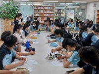 광명 빛가온중학교, 탁경은 작가와의 만남