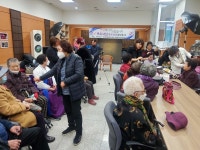 김해시 부원동 주민자치회, 독거노인 장수사진 촬영 지원
