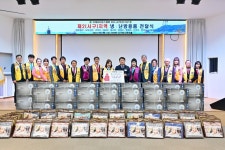 국제라이온스협회 355-A지구 제2지역, 서구에 성품 전달