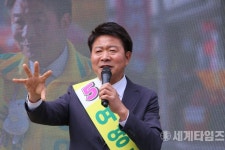 녹색정의당 여영국 후보, 창원시 성산구 남양장 찾아 유세