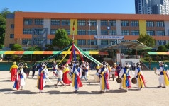 인천마곡초등학교,‘학교로 찾아가는 등굣길 음악회’ 마을과 함께하는 신명나는 풍물단 체험