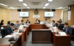 세종시의회 산업건설위원회, 세종특별자치시 조례안, 동의안 등 28건 심사‧의결 세종시의회 산업건설위원회,  세종특별자치시 조례안, 동의안... 