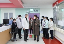 강원대학교병원 응급의료센터 운영 정상화… 김진태 지사... 점검 강원대학교병원 응급의료센터 운영 정상화…  김진태 지사, 응급의료센터... 
