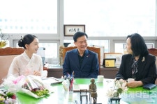 박소다미 (주)코리아코스메틱 대표 성북구청장 표창장 수상