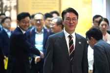 창원특례시 오동동 문화광장서 제175회 킥복싱·무에타이 대회 열려