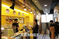 [세계로컬핫뉴스] 강화중앙시장 청년몰 「개벽 2333」, 뜨거운 관심 속 ‘순항’