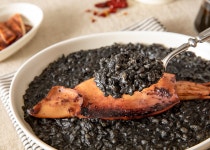 띵굴마켓 : [서양식품점 착착] 통오징어 먹물 리조또 [서양식품점 착착] 통오징어 먹물 리조또