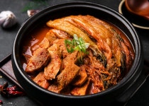 띵굴마켓 : [하남돼지집] 한돈 김치찜 800g [하남돼지집] 한돈 김치찜 800g