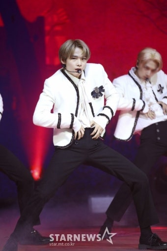 엔하이픈 니키 '강렬한 댄스'[포토]- 스타뉴스  엔하이픈 니키 '강렬한 댄스'[포토]- 스타뉴스