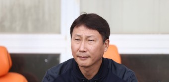 [현장목소리] ‘조규성 득점왕’ 김상식 감독, “유럽 보내달라고 할까 걱정” - 스타뉴스