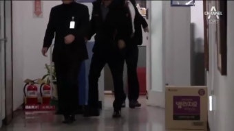 성추행 조사단, 법무부 검찰국 전격 압수수색 | ZUM TV