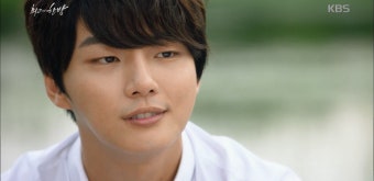 윤시윤, ＂21세기에는 너 하나＂ 돌려말하는 ‘고백‘ | ZUM TV