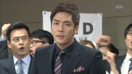 전 직원의 염원을 모아 제 3대 회장으로 박윤재 당선!. | ZUM TV