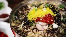 39년 전통! ＜옛날식 칼국수＞ | KBS 230117 방송 | ZUM TV