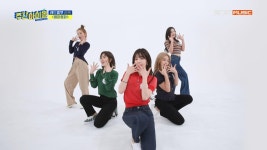 초고속 컴백한 써머퀸 레드벨벳의 '음파음파' | ZUM TV