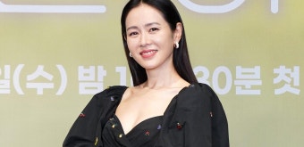 [기자의 순정⑥] ＂미모도 성격도 진국＂…내가 만난 실물·인성 최강 3위 손예진 | ZUM TV