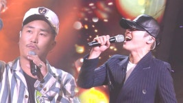 바다의 왕자·휘성 소울 넘치는 두 남자의 끈적한 ‘With me’ | ZUM TV