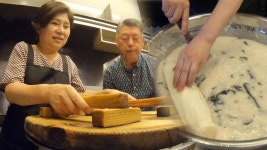 강남 떡볶이 달인의 추억 소환 레시피 大 공개! | ZUM TV