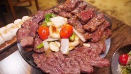 입맛 싹쓸이! ‘딱~쓰리 철판구이’ | ZUM TV