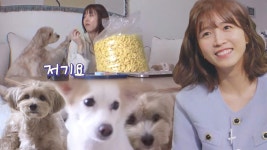 ‘초딩 언니’ 이초희, 요고×모지×퐁당이와 행복한 장난☆ | ZUM TV