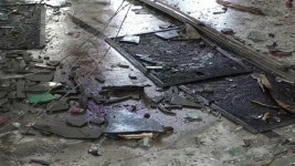 방글라 이슬람 사원 기도 중 쾅...가스 폭발로 수십 명 사상 : 뉴스어라운드 - TV줌 방글라 이슬람 사원 기도 중 쾅...가스 폭발로 수십 명 사상