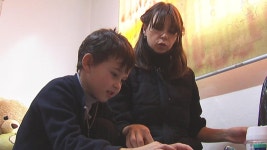 ZUM 뉴스 [단독] 전직 장관·교수·기자에 `한 세트`씩...골프업체 수사