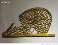 MBIA0901071 | 게티이미지코리아 | 맞새김무늬꾸미개 금동 삼국시대 Rights-Managed 이미지
