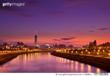 137130393 | 게티이미지코리아 | Orange sunset Royalty-Free 이미지