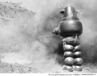 GRANC0068599_H | 게티이미지코리아 | INVISIBLE BOY: ROBOT. /nStill from the MGM motion picture Invisible Boy, 1957. Rights... 