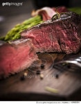 169985581 | 게티이미지코리아 | Filet Mignon with Asparagus Royalty-Free 이미지