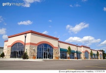 172767178 | 게티이미지코리아 | Strip Mall (XL) Royalty-Free 이미지