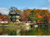 180337818 | 게티이미지코리아 | Hyangwonjeong in autumn Royalty-Free 이미지