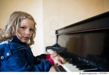 495378831 | 게티이미지코리아 | Piano lesson Royalty-Free 이미지