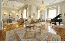 497440839 | 게티이미지코리아 | The Lounge of Royal Family in Magdalena Palace Royalty-Free 이미지