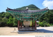 MOEA14000197-002 | 게티이미지코리아 | 충북 보은 속리산, 법주사 석련지, 국보 제64호 Rights-Managed 이미지