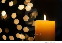 528370647 | 게티이미지코리아 | A candle with out of focus light in the background Royalty-Free 이미지