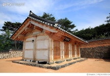 MQGA16000124 | 게티이미지코리아 | 보령 화암서원 전경 Rights-Managed 이미지