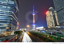 526681204 | 게티이미지코리아 | The Oriental Pearl Tower at night Royalty-Free 이미지