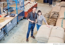 628156798 | 게티이미지코리아 | Coffee roasting factory workers Royalty-Free 이미지