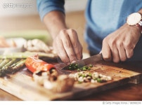 883982334 | 게티이미지코리아 | Taking a slice out of the healthy life Royalty-Free 이미지