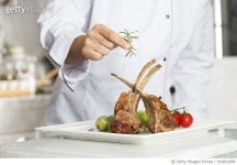 910602860 | 게티이미지코리아 | Serving Meat Royalty-Free 이미지