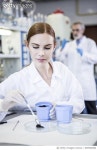 909590980 | 게티이미지코리아 | Scientist in lab examining soil sample Royalty-Free 이미지