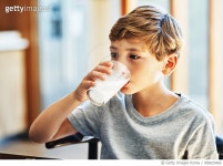 956020466 | 게티이미지코리아 | Getting his daily dose of calcium Royalty-Free 이미지