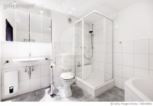 986168862 | 게티이미지코리아 | Bathroom HDR Royalty-Free 이미지