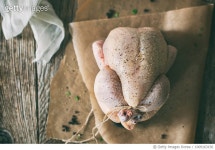 1009163156 | 게티이미지코리아 | Uncooked Chicken Royalty-Free 이미지