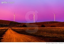 991469182 | 게티이미지코리아 | The Road To The Wind Hill Royalty-Free 이미지