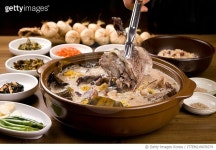 ITTEM219076579 | 게티이미지코리아 | 한방백숙 Royalty-Free 이미지