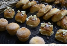 1177433845 | 게티이미지코리아 | Different kinds of sugary sweets in an event. Royalty-Free 이미지